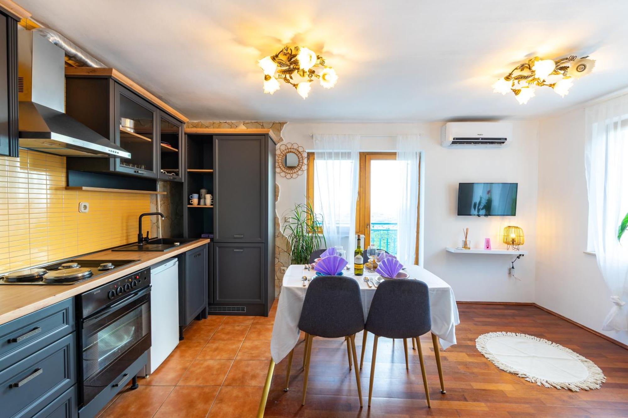 Willa Olive Garden House In Zrnovnica With A View & Bbq Zewnętrze zdjęcie
